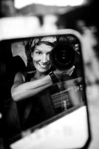Photographe Isabel Corthier miroir voiture