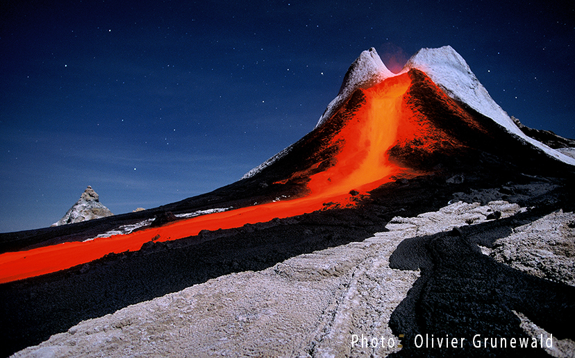le volcan Ol Doinyo Lengaï en Tanzanie